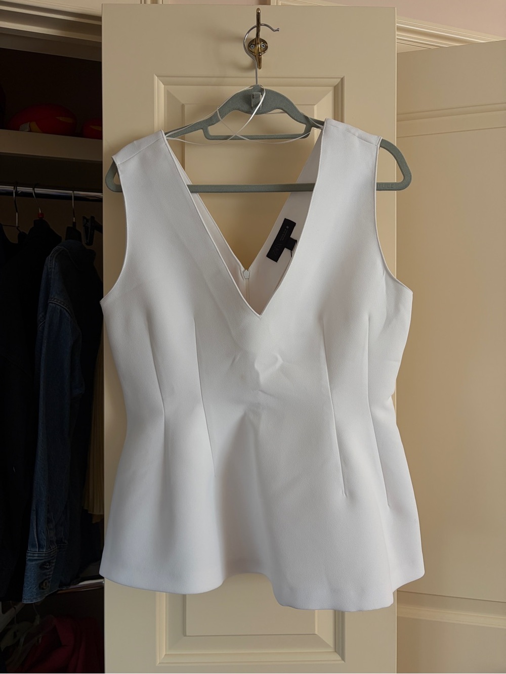 Zara White V-Neck Structured Sleeveless Top